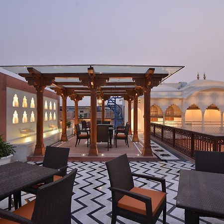 Haveli Dharampura - Unesco Awarded Boutique Heritage Hotel New Delhi Eksteriør billede