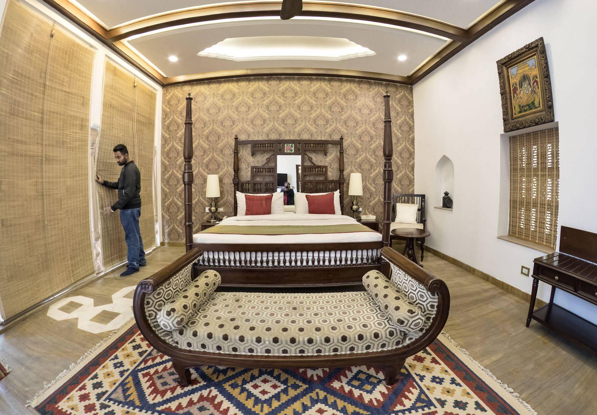 Haveli Dharampura - Unesco Awarded Boutique Heritage Hotel New Delhi Eksteriør billede